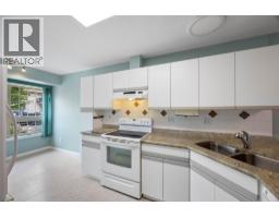 Dining nook - 1750 Pacific Way Unit# 17, Kamloops, BC V2E2K8 Photo 6