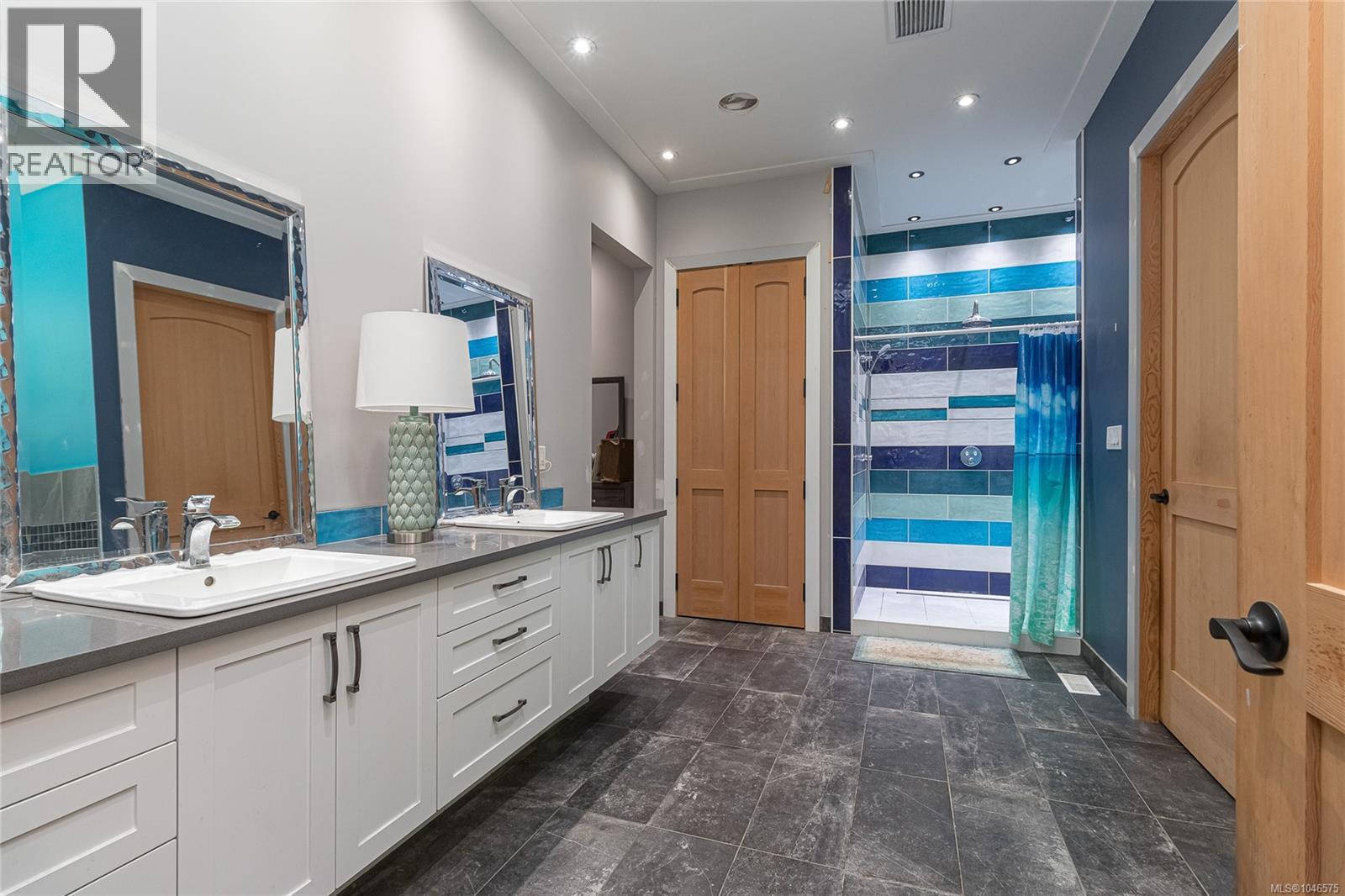 1731 Northgate Rd - 37