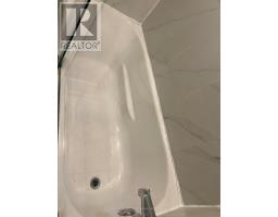 35 Luverne Avenue, Toronto, ON M3H1R7 Photo 14