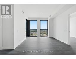 1010 - 25 Frederick Todd Way, Toronto, ON M4G0C6 Photo 8