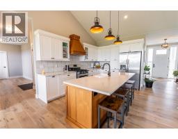 8049 Northville Road, Lambton Shores, ON N0M2N0 Photo 10