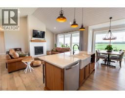 8049 Northville Road, Lambton Shores, ON N0M2N0 Photo 12