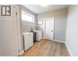 8049 Northville Road, Lambton Shores, ON N0M2N0 Photo 28