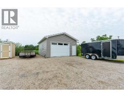 8049 Northville Road, Lambton Shores, ON N0M2N0 Photo 45