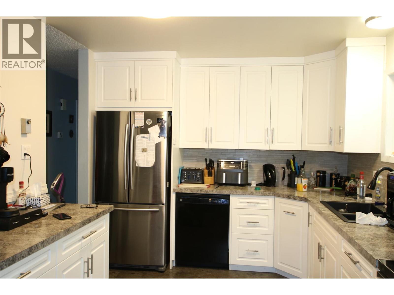 119 Spruce Avenue - Image 3