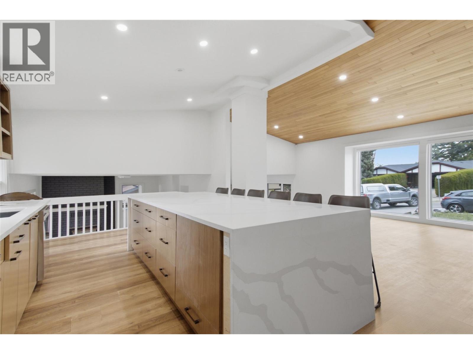 2012 Sifton Avenue - 26