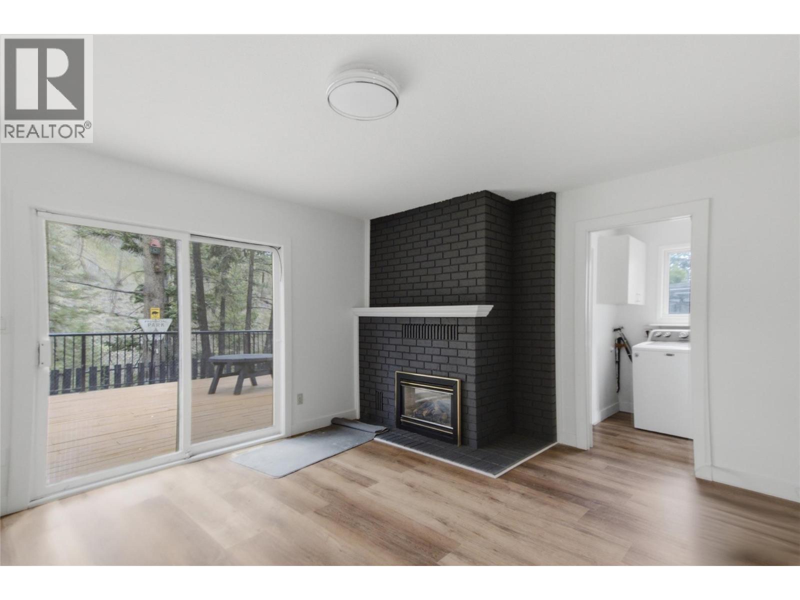 2012 Sifton Avenue - Image 31