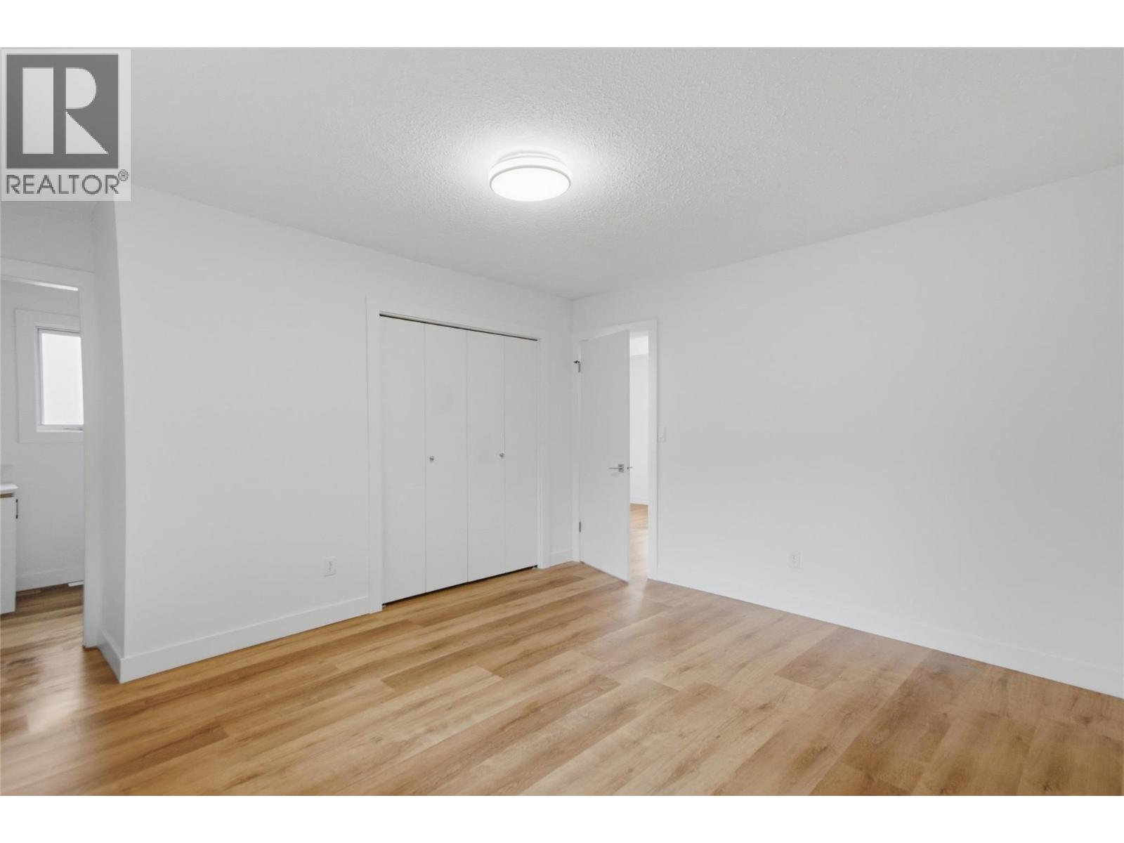 2012 Sifton Avenue - Image 37