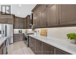 14 Emerald Heights Drive, Whitchurch Stouffville, ON L4A0C8 Photo 16