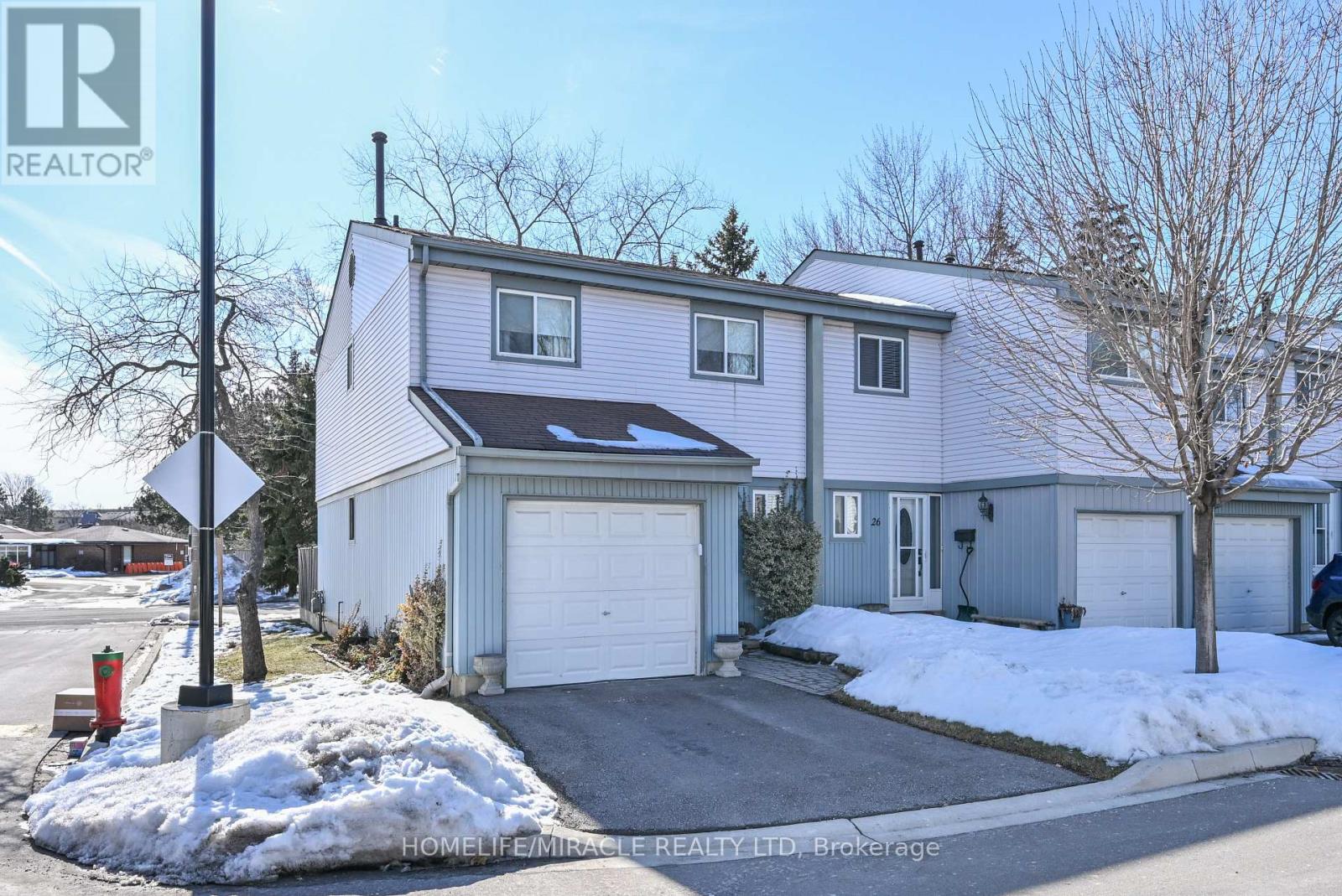 #27 121 FALCONER DRIVE - 2