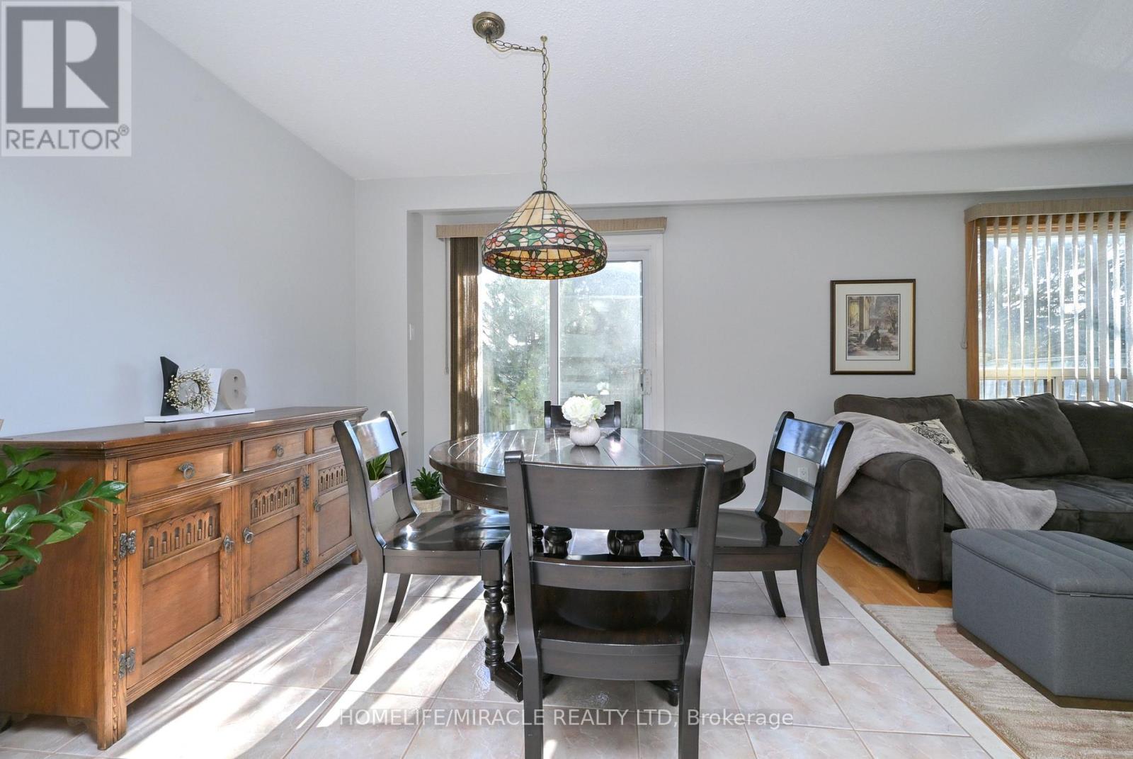 #27 121 FALCONER DRIVE - Image 8