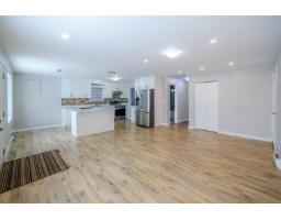 32565 George Ferguson Way, Abbotsford, BC V2T4C8 Photo 10