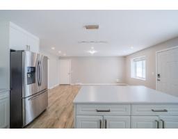 32565 George Ferguson Way, Abbotsford, BC V2T4C8 Photo 17