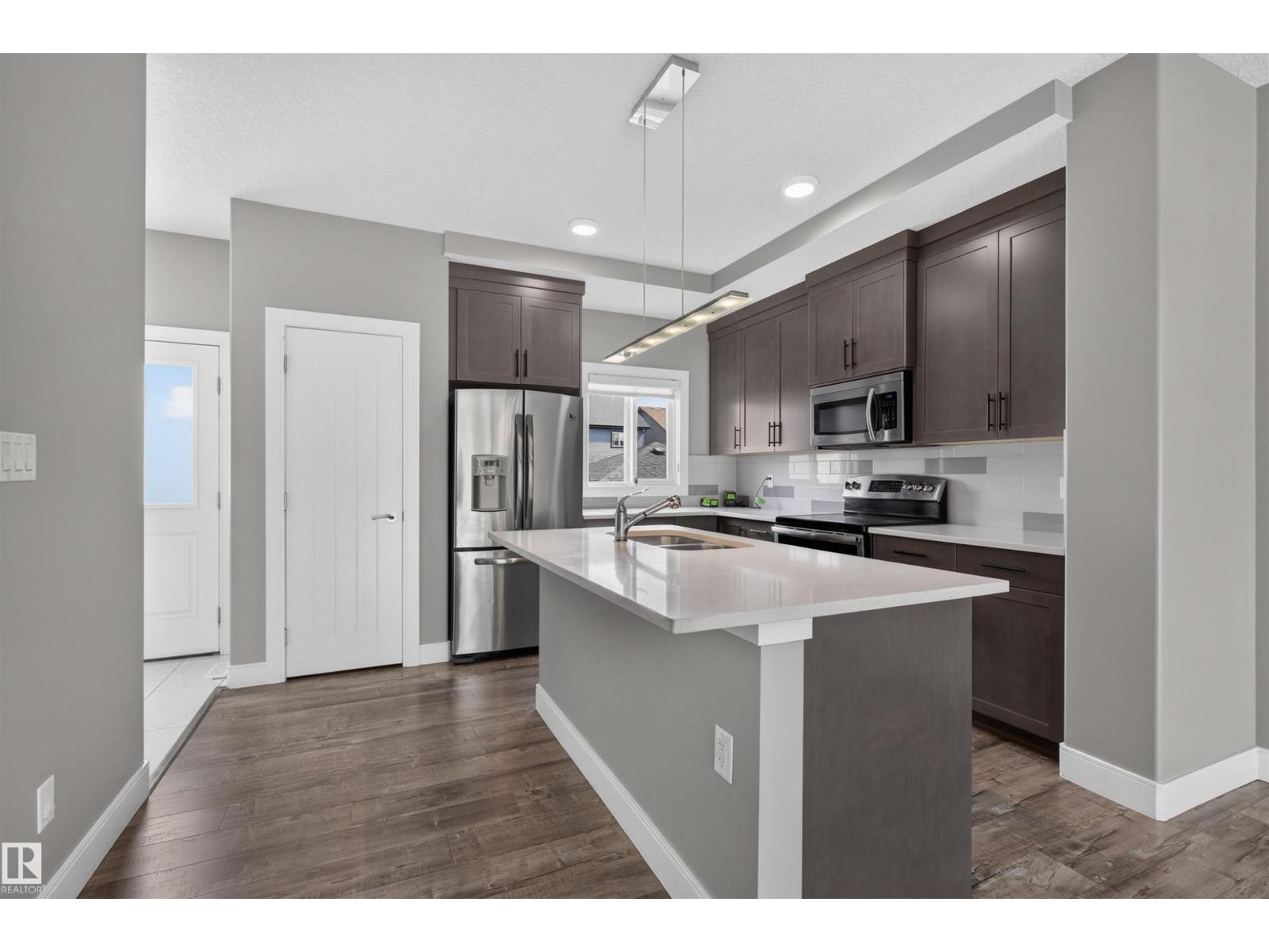 812 MORRIS AV - 6