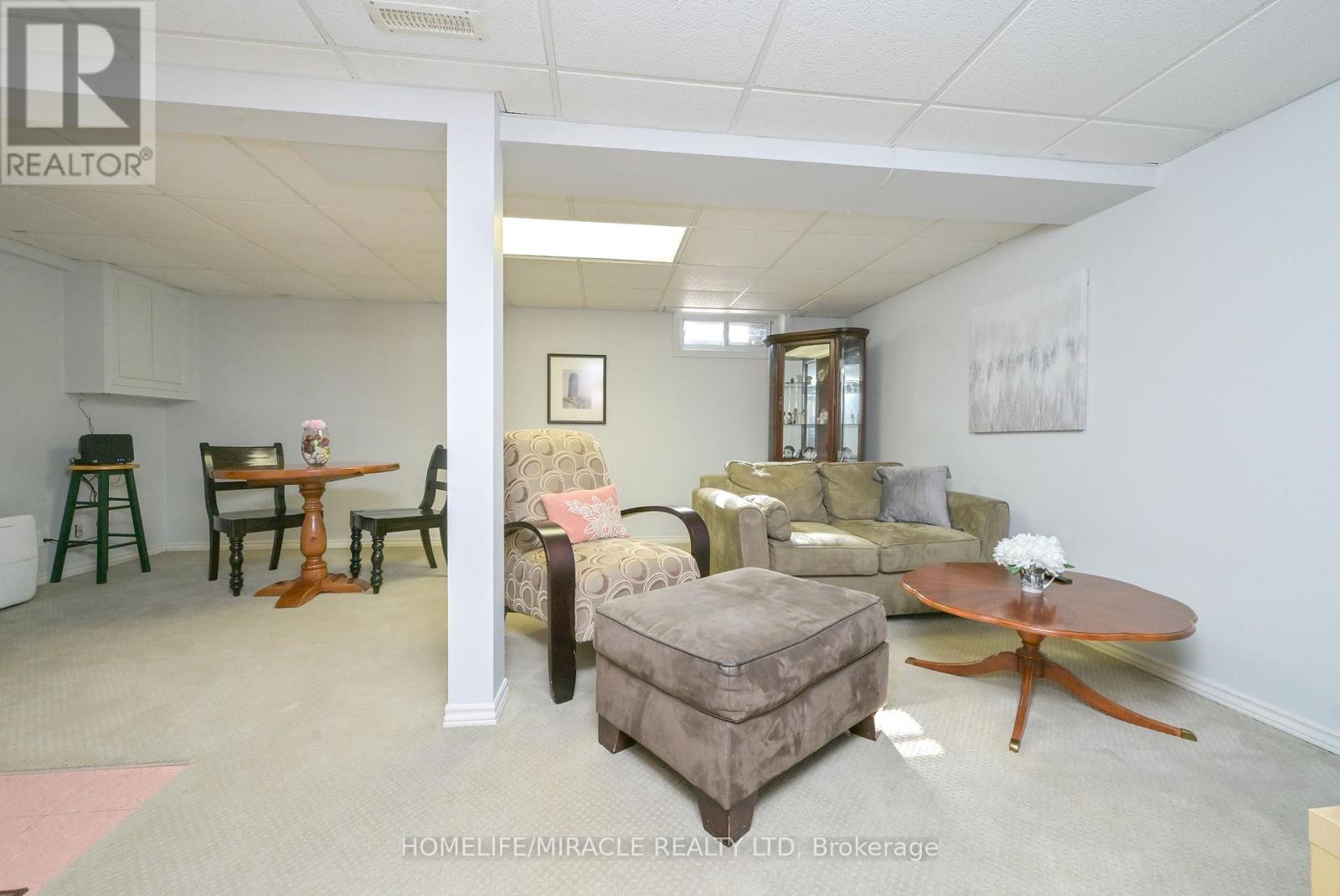 #27 121 FALCONER DRIVE - 22