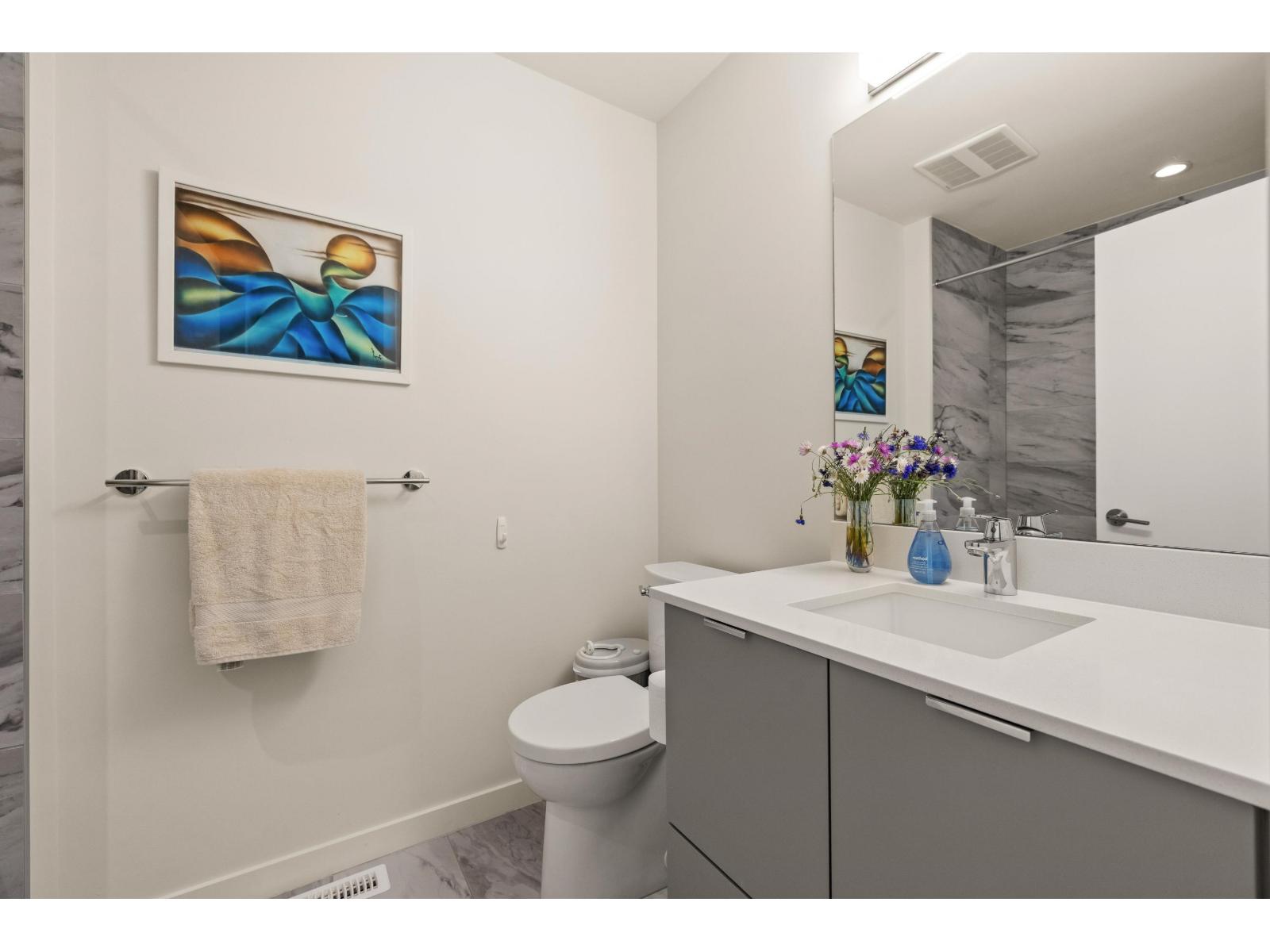 128 16561 17A AVENUE, White Rock