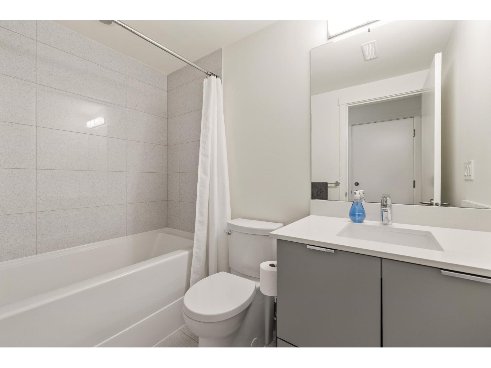 128 16561 17A AVENUE, White Rock