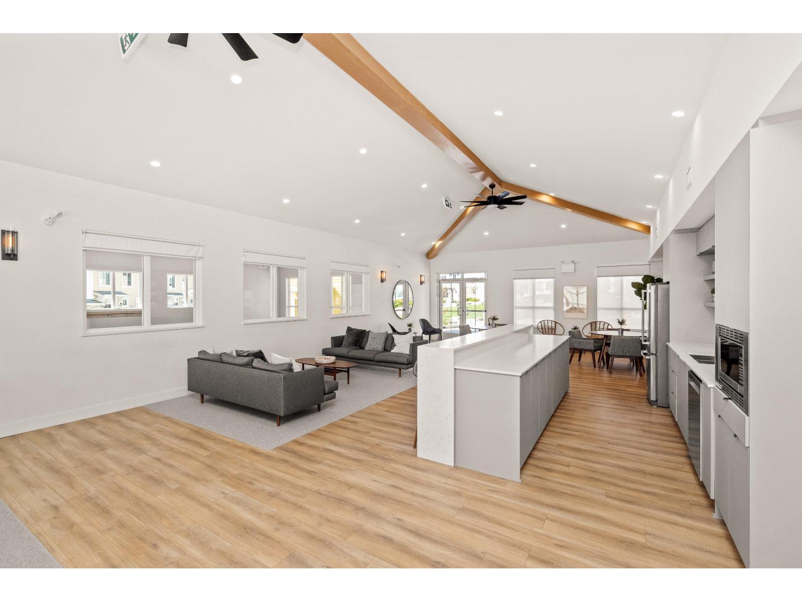128 16561 17A AVENUE, White Rock