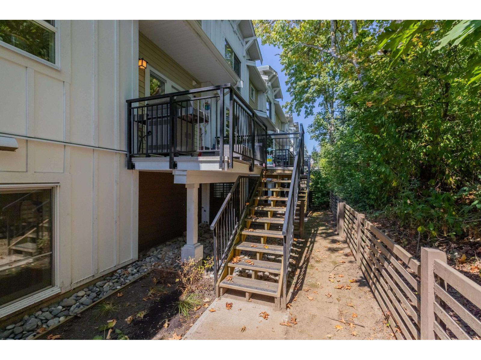128 16561 17A AVENUE, White Rock