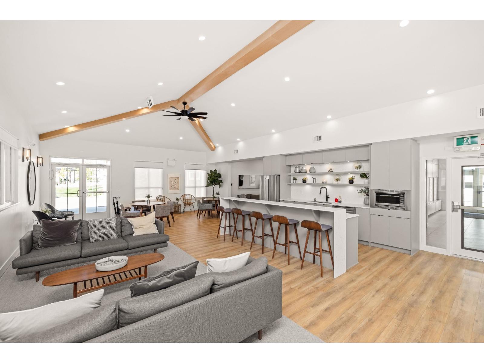 128 16561 17A AVENUE, White Rock