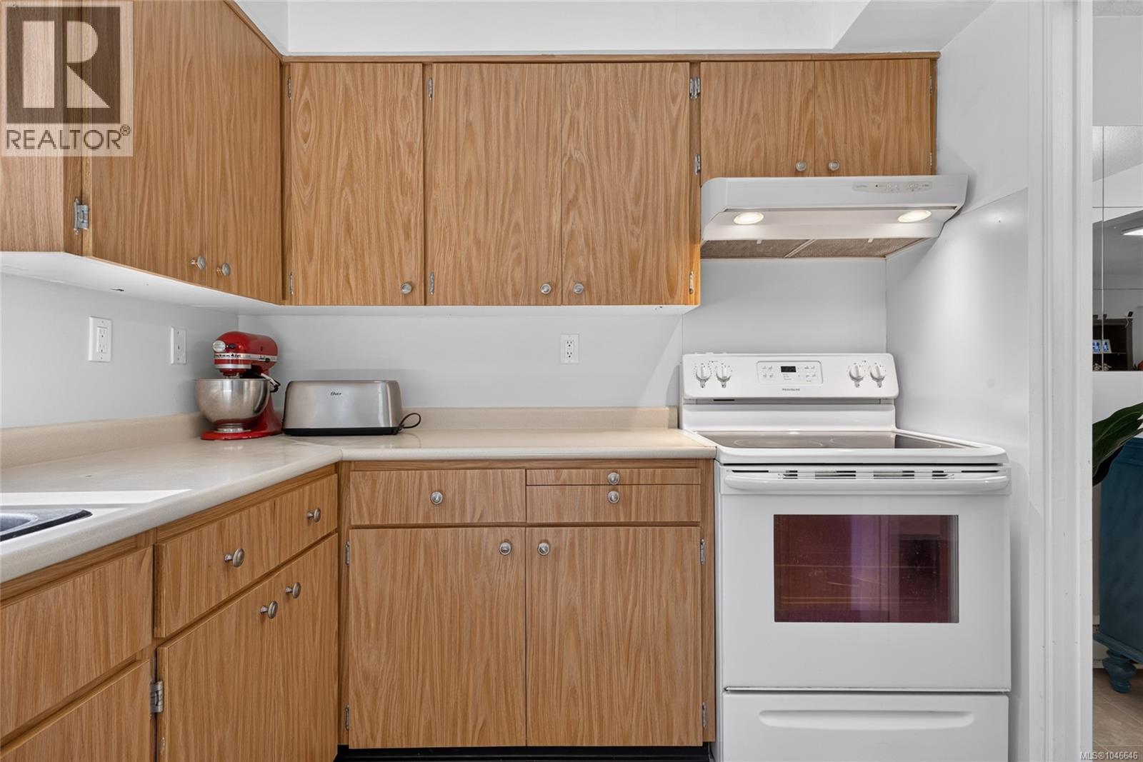 3 864 Swan Street, Saanich