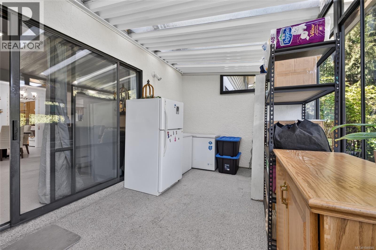 3 864 Swan Street, Saanich