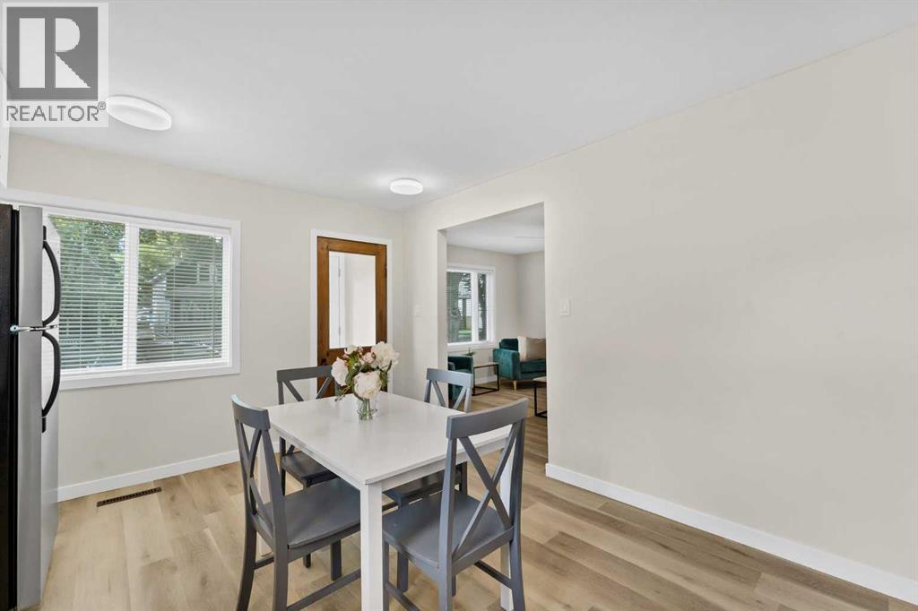 960 5 Street Southeast - Photo 9