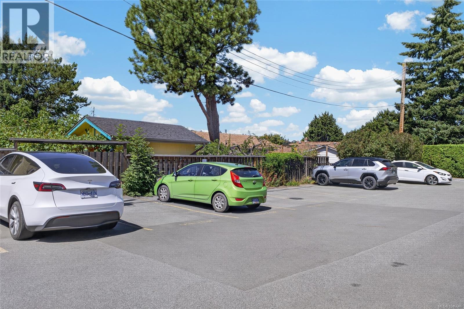 3 864 Swan Street, Saanich