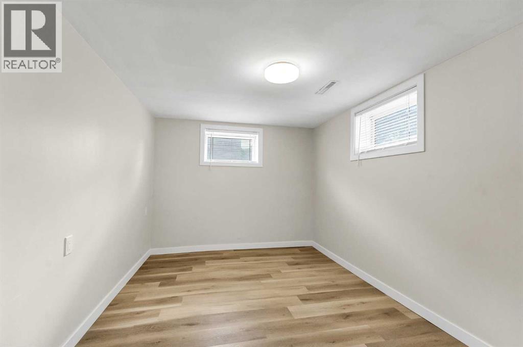 960 5 Street Southeast - Photo 28