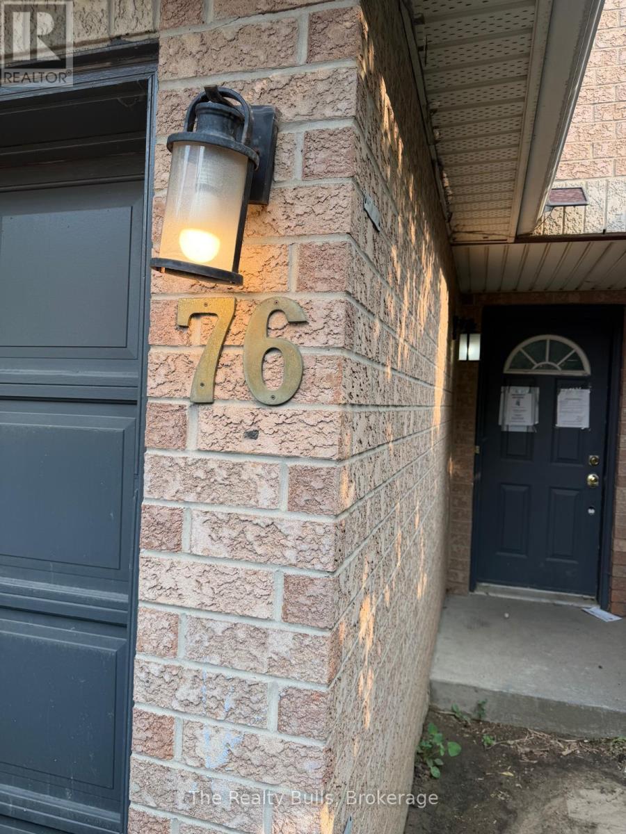 Photo of 76 Spadina Road