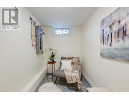 Basement - 8 Clearview Heights, Toronto, ON M6M1Z9 Photo 15