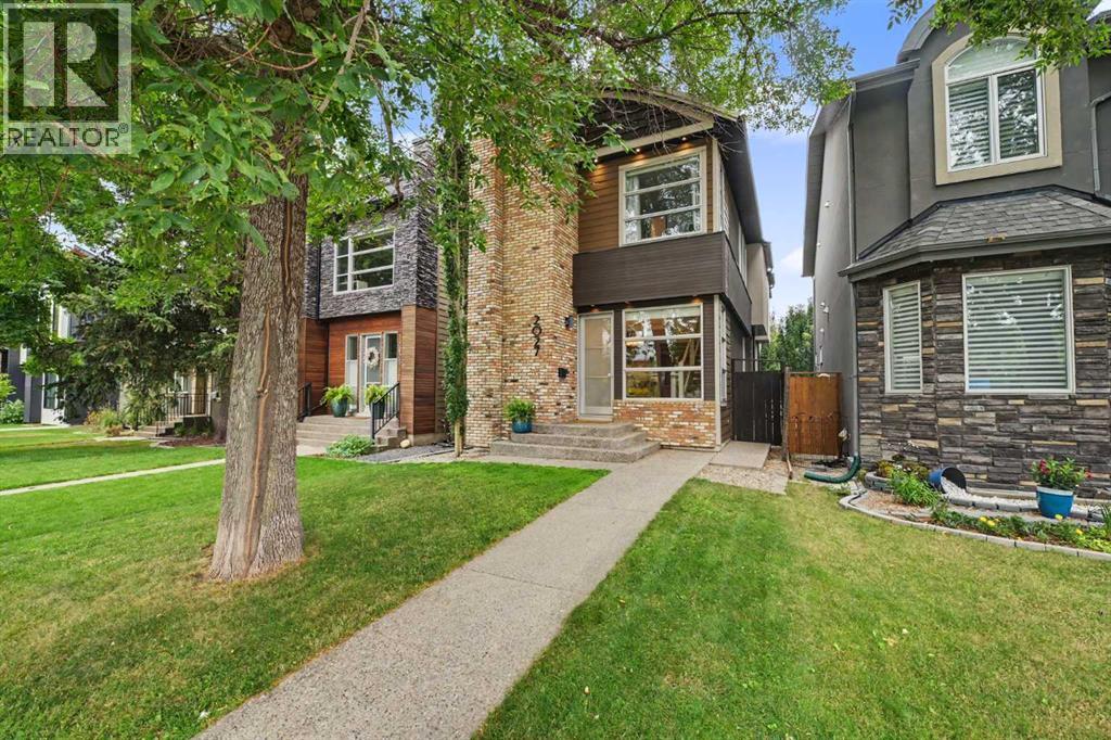 2027 42 Avenue SW, Altadore, Calgary photo 1