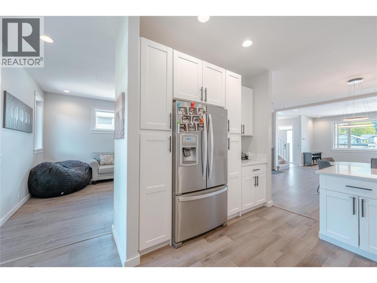 703 Center Street, Revelstoke