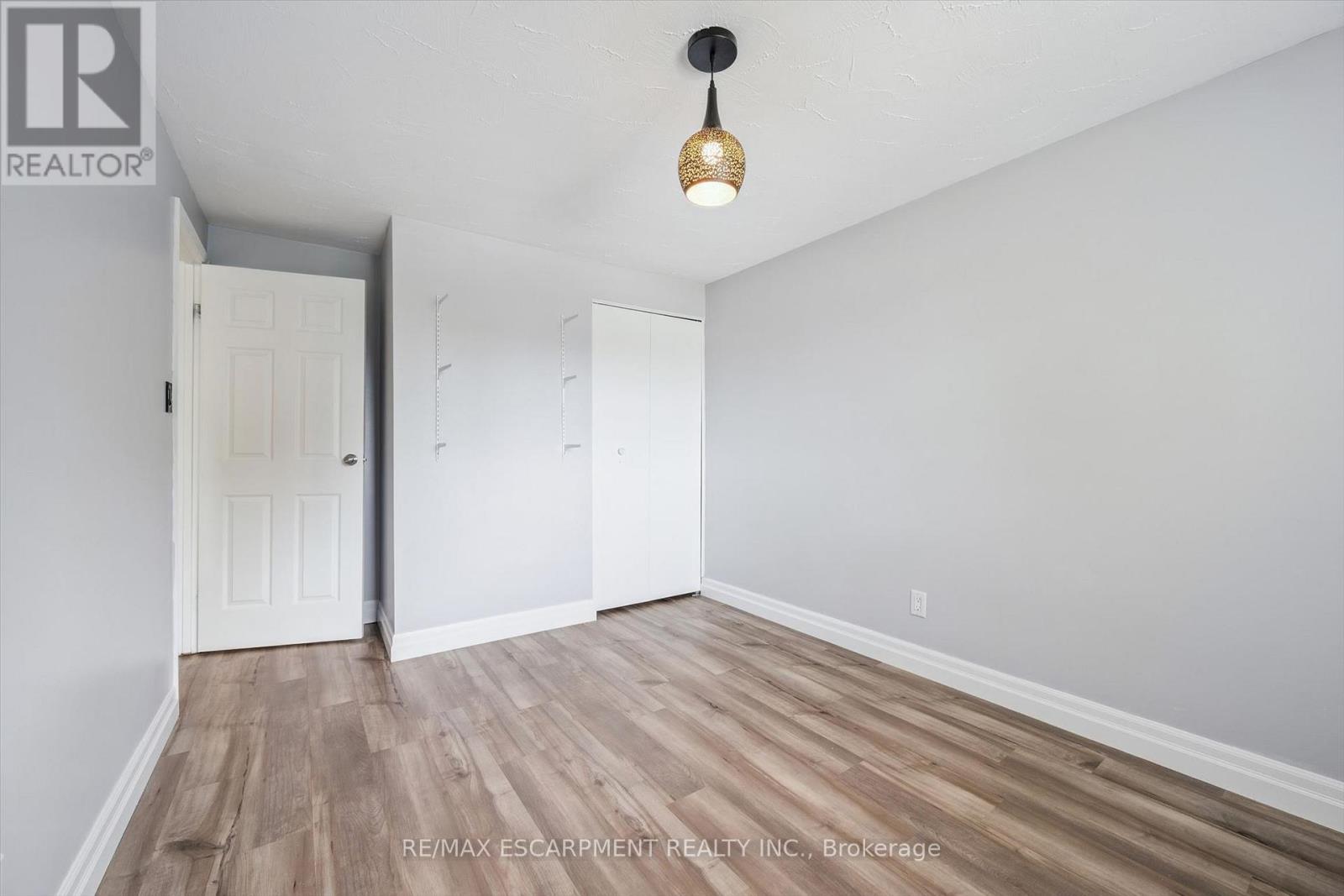 847 DOON VILLAGE ROAD - 22