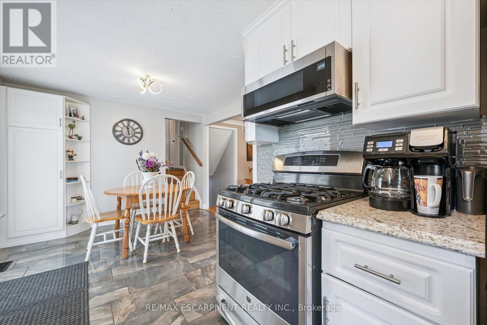 847 DOON VILLAGE ROAD - 6
