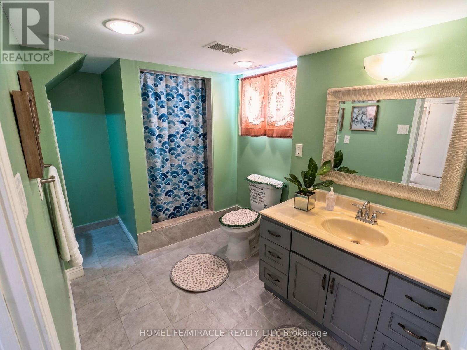 113 PONTIAC AVENUE - 30