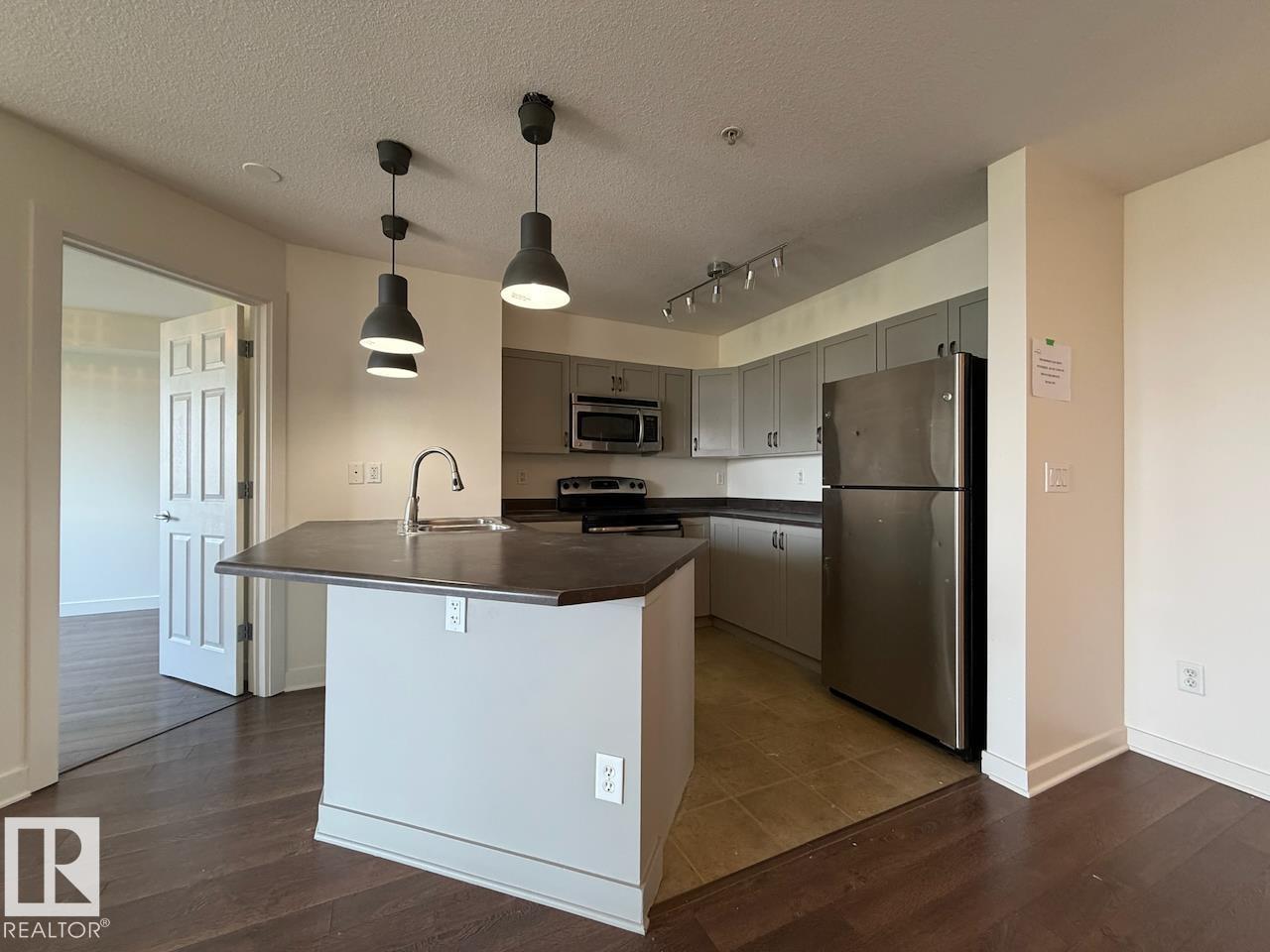 104 920 156 Street NW - Photo 7