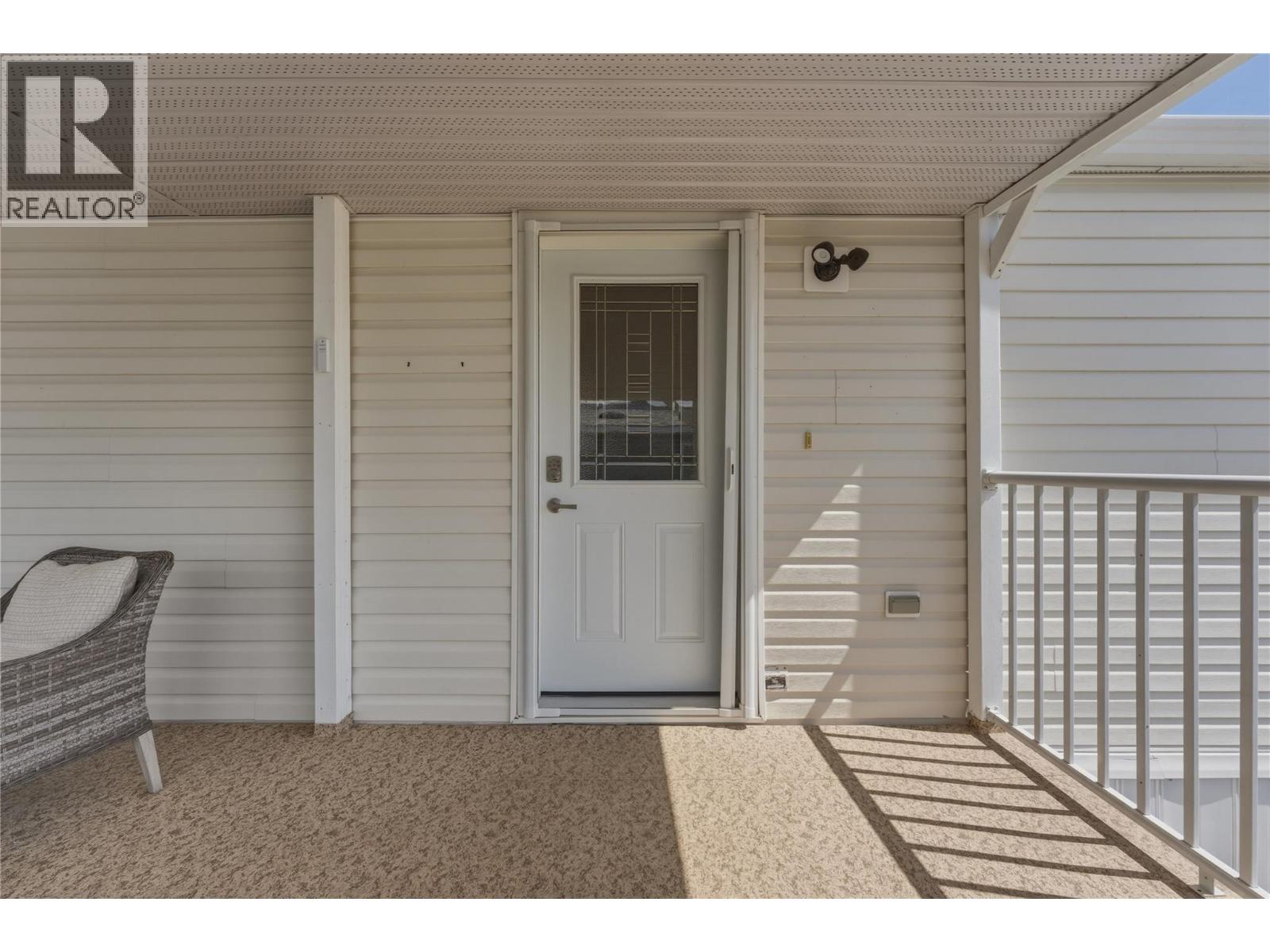 #13 12560 Westside Road - Image 4