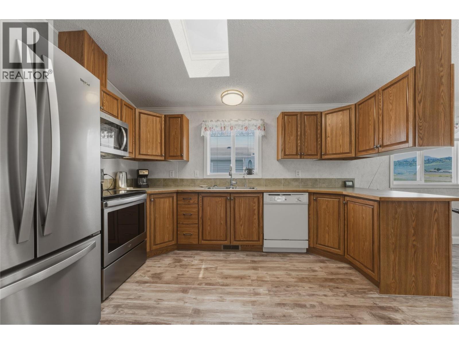 #13 12560 Westside Road - Image 8