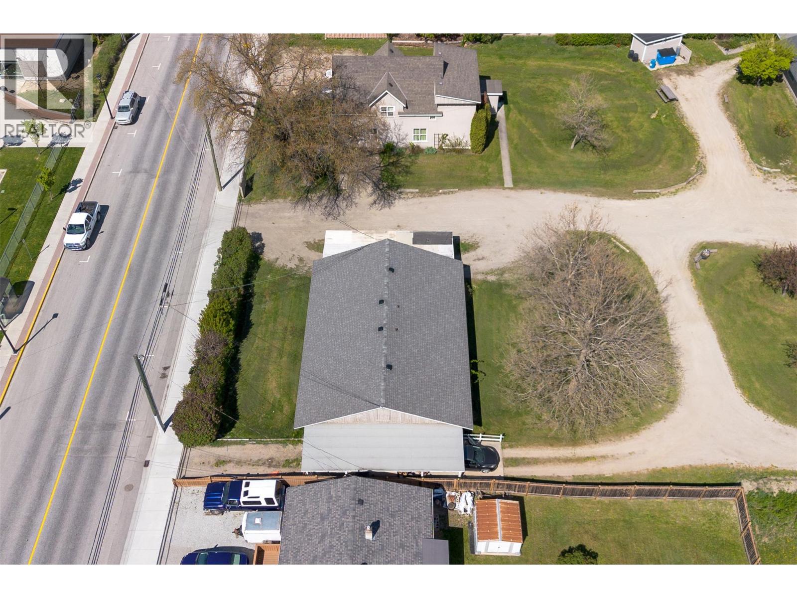 350, 380, 351, 381 Shuswap and 1st Street SE - Image 20