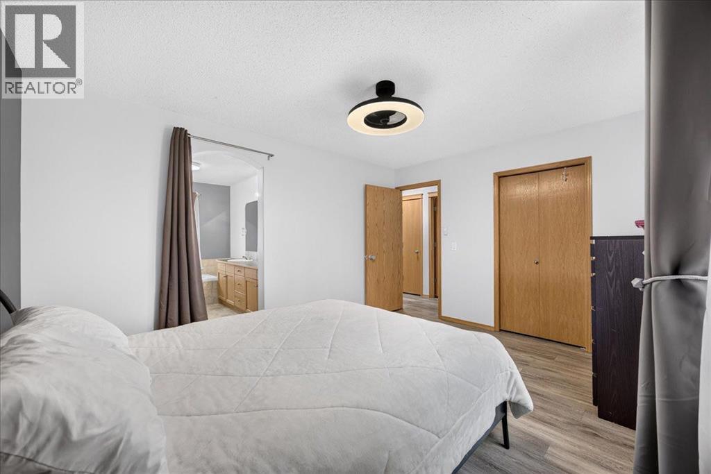 2745 Coopers Manor SW - 19