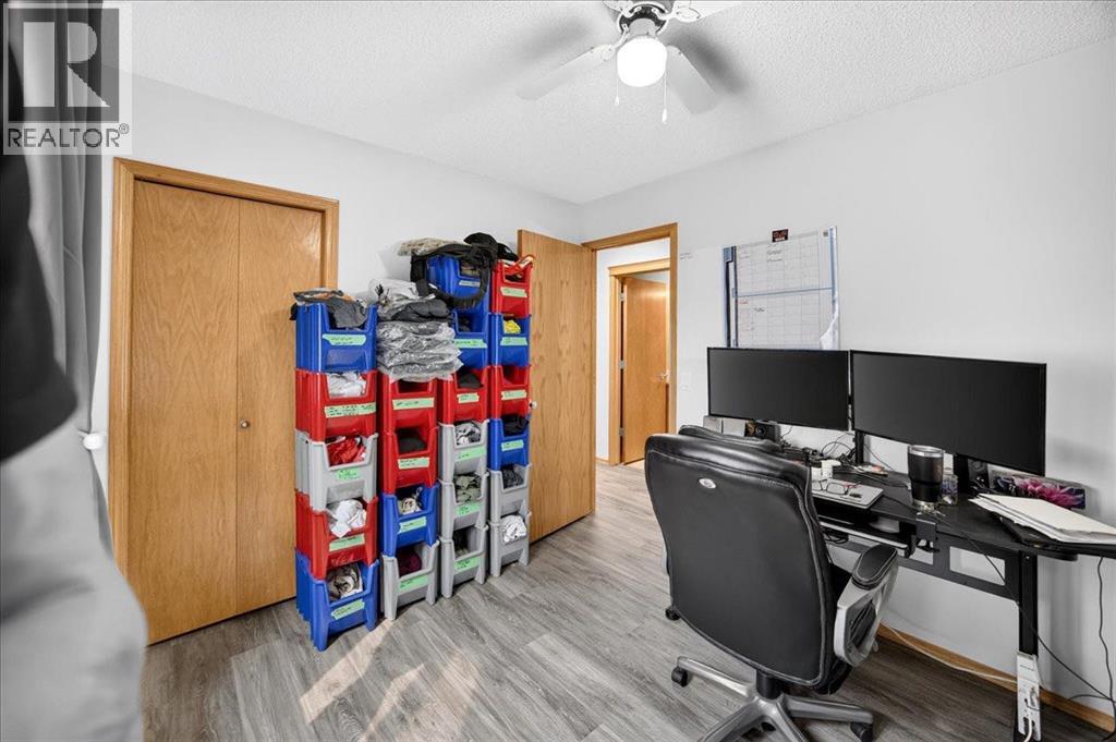 2745 Coopers Manor SW - 28