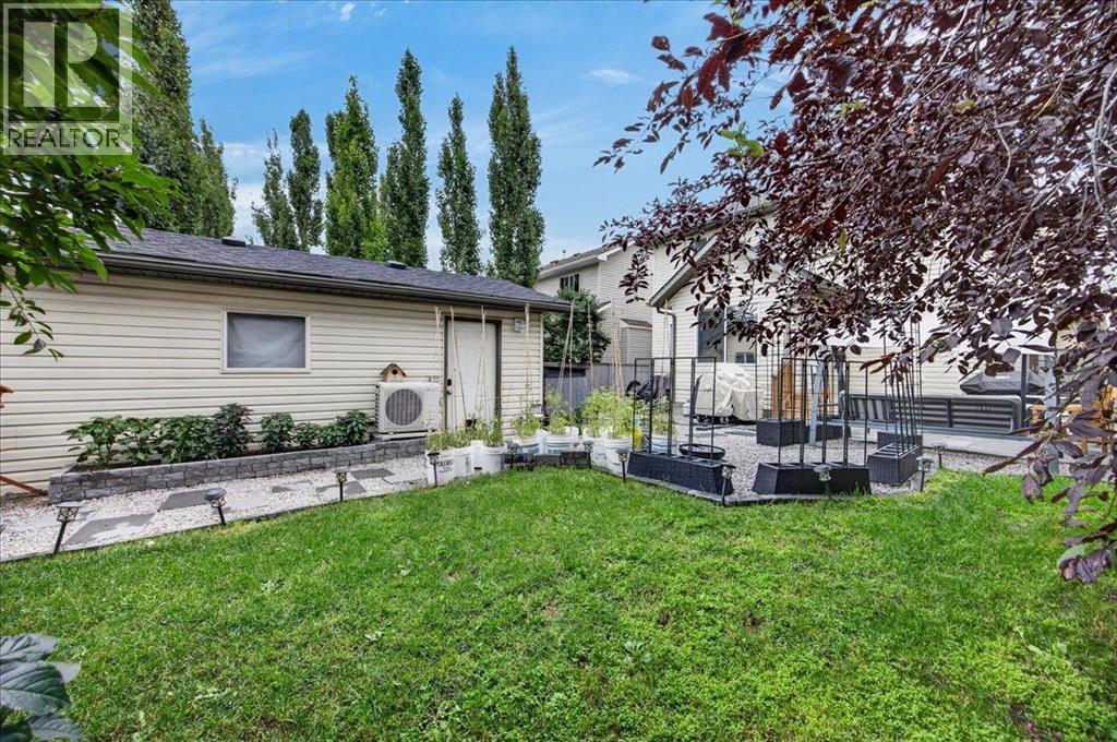 2745 Coopers Manor SW - 36