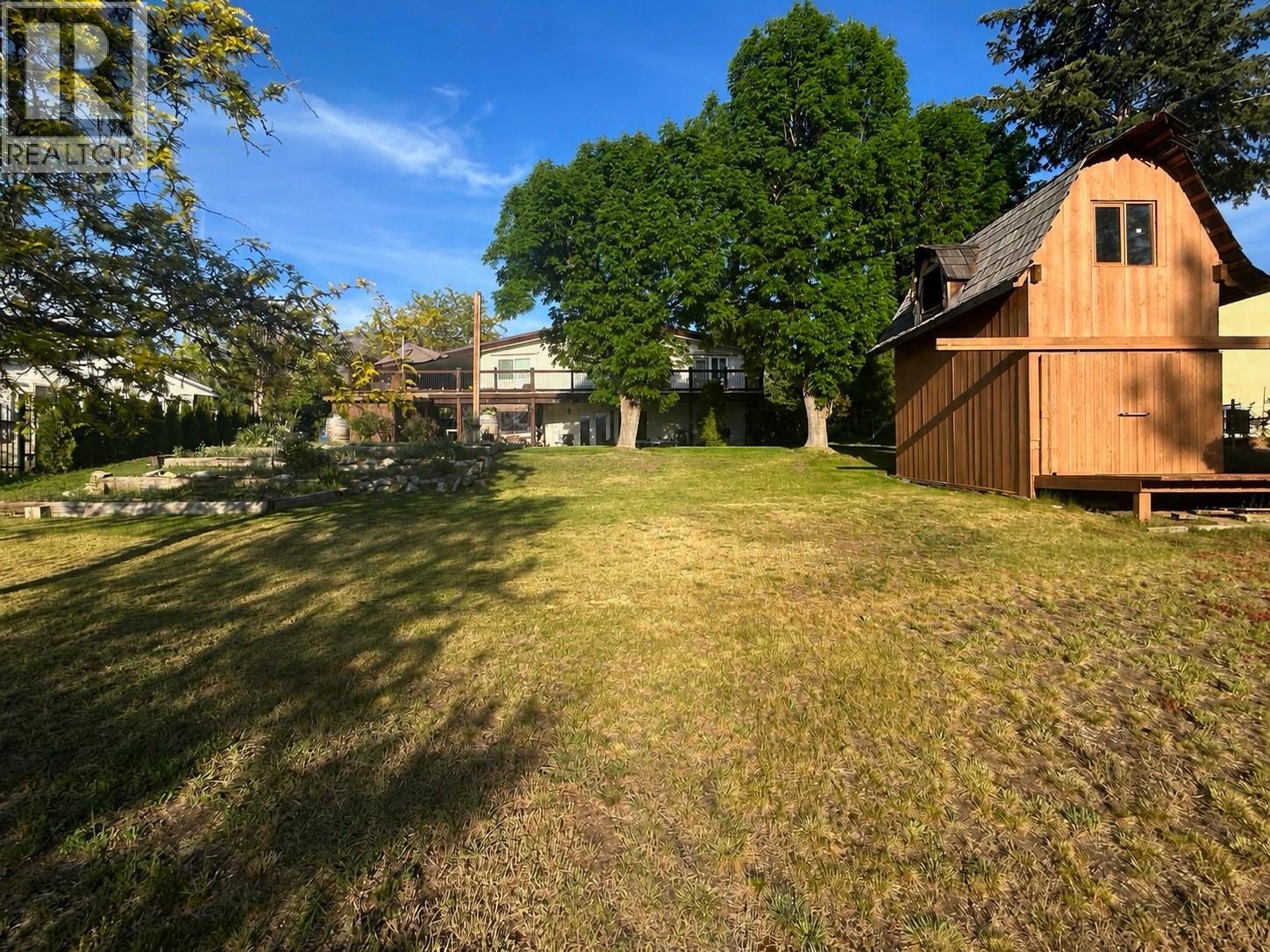 7562 CREST-A-WAY Road - 6