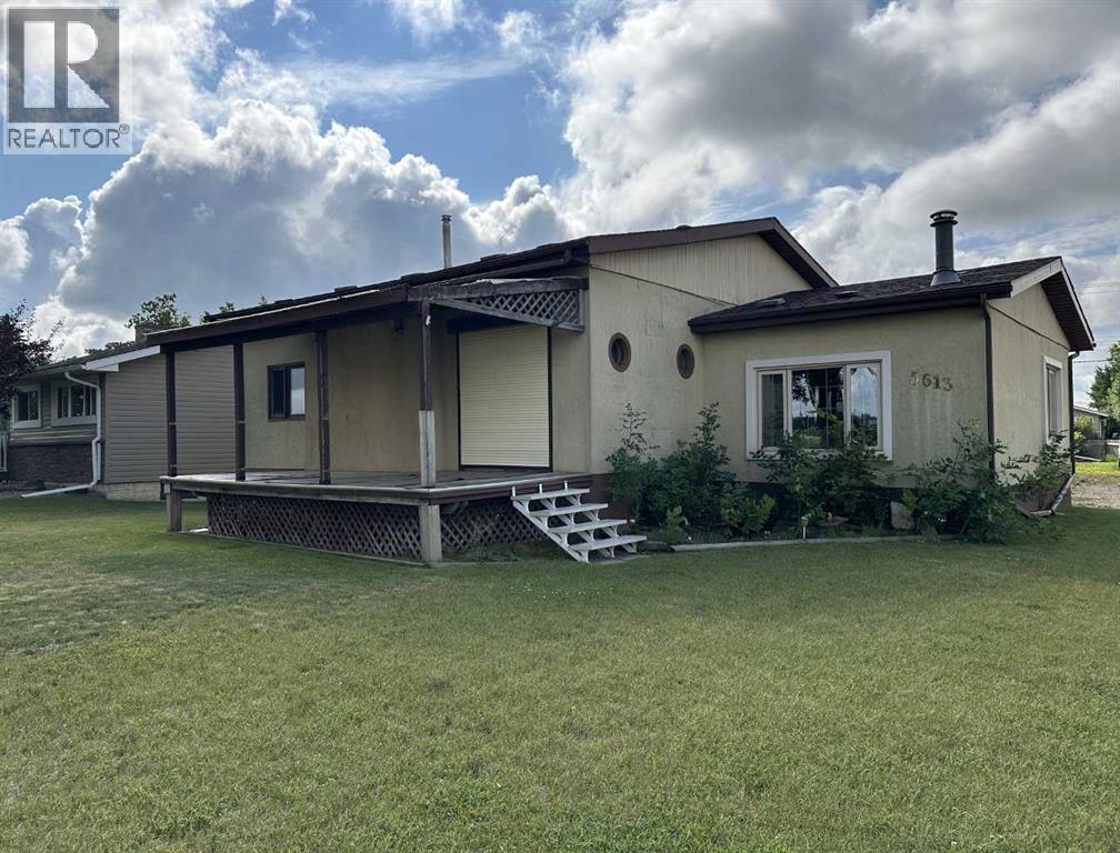 5613 48 Avenue - 1