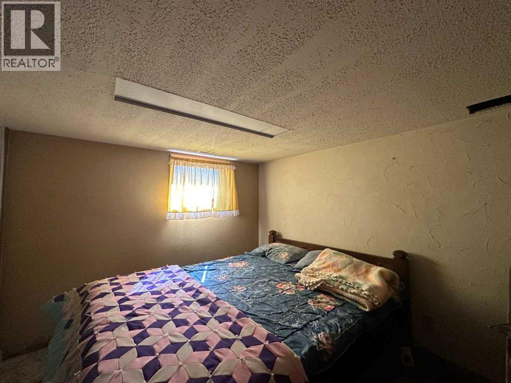 5613 48 Avenue - Image 14