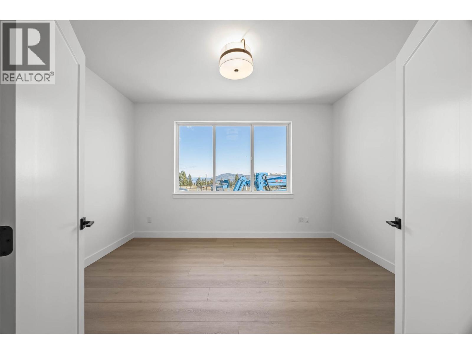 1298 BRECHIN Place - Image 27
