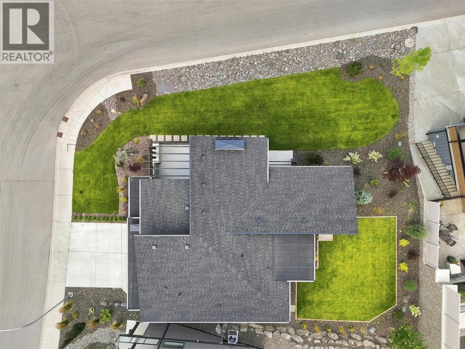 1298 BRECHIN Place - Image 38
