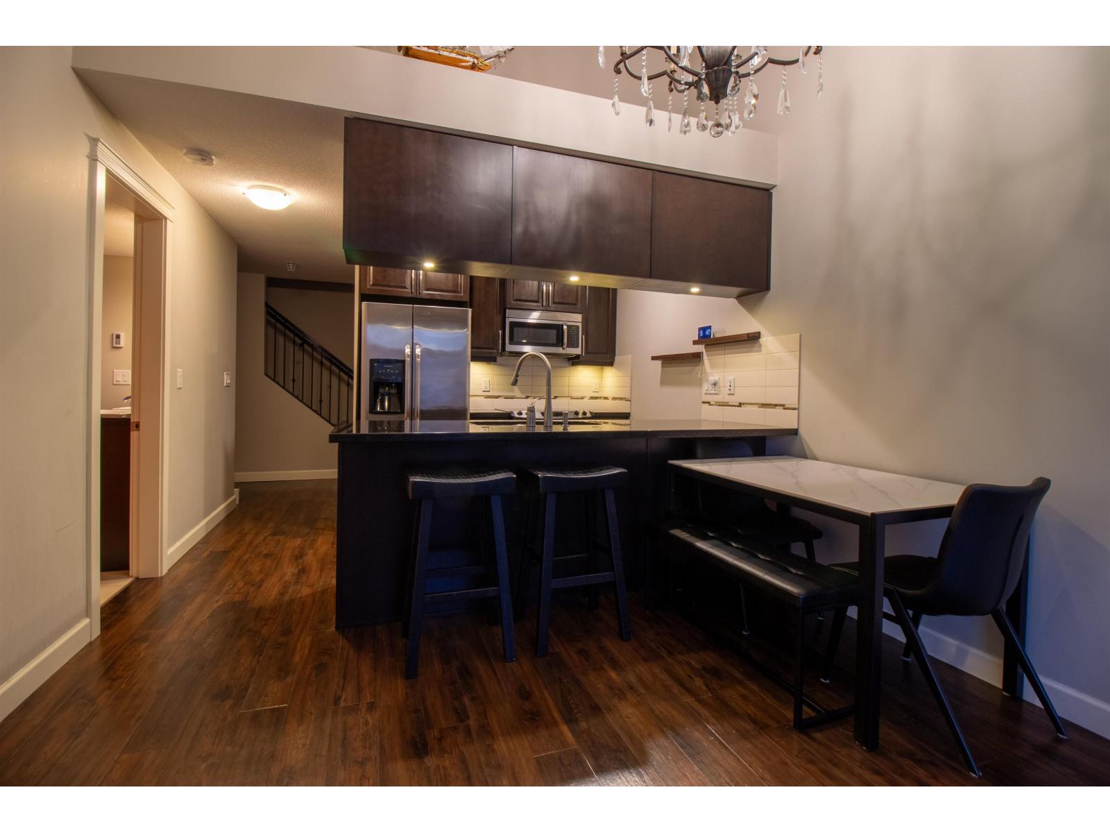 407 8328 207A STREET