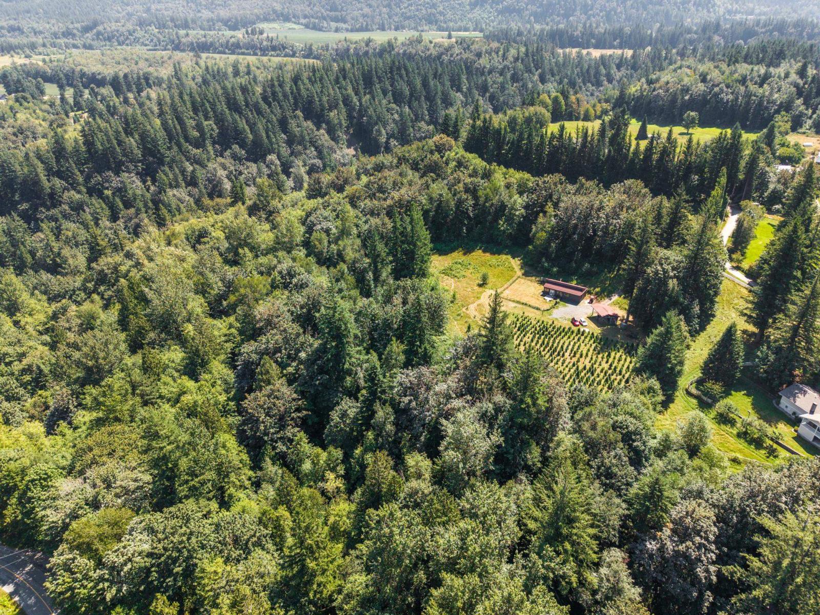 1420 JANOVICK ROAD, Columbia Valley, Columbia Valley